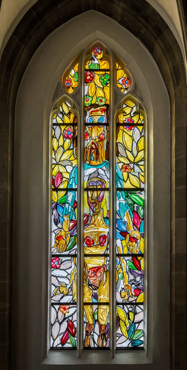 Lüpertzfenster in der Kirche St. Elisabeth Bamberg - Süßer Jesus tot + Auferstehung, Nackte bekleiden