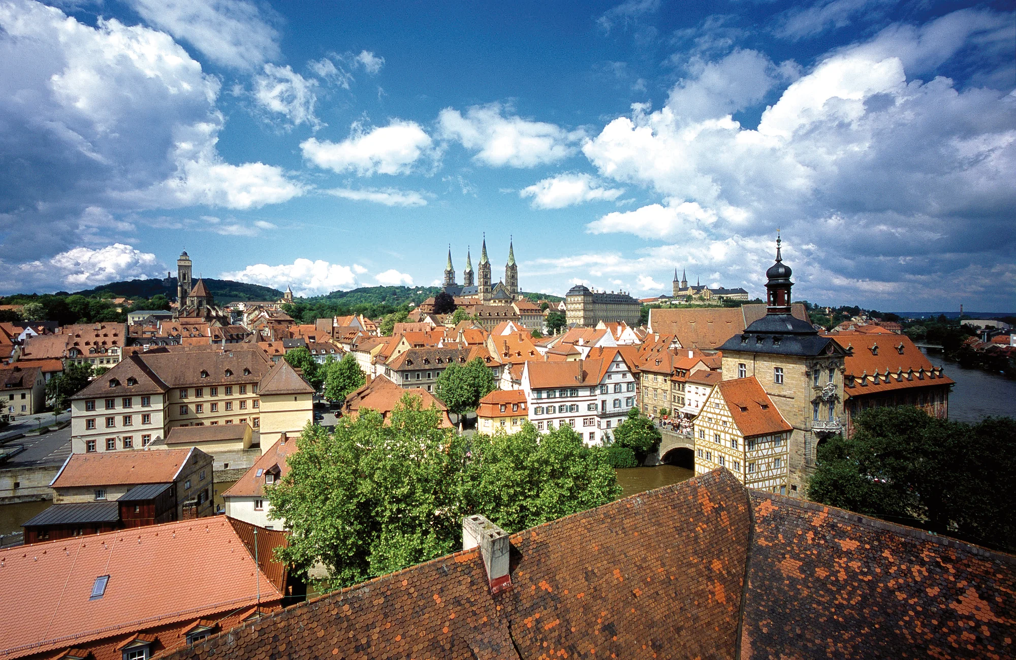 DEU, Bamberg, [ Copyright by Reinhard Feldrapp, Flurstr.38, 95119 Naila, Fon: 09282 95265, Fax: 09282 95266, Mobil: 0170 9867272, www.feldrapp.de, Bankverbindung: VR Bank Naila BLZ 780 60 896  Kto-Nr. 7315040 IBAN DE 97 7809 0000 0000 2150 40, BIC: GENODEF1HOV. Finanzamt Hof St.Nr. 223/216/50477 Ust-IdNr. DE 133171338 -Bildnutzung und Veroeffentlichung nur gegen Honorar und Autorenvermerk. Bei der Verwendung ausserhalb journalistischer Berichterstattung (z.B. Werbung etc.) bitte vorher mit dem Autor Kontakt aufnehmen. Es wird grundsaetzlich keine Einholung von Persoenlichkeits-, Kunst- oder Markenrechten zugesichert, es sei denn, dies ist hier in der Bildbeschriftung ausdruecklich vermerkt. Die Einholung dieser Rechte obliegt dem Nutzer. ] [#0,26,121#]