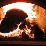 How did the common people live, love and die in a time when demons and witches still inhabited the world? Explore Bamberg in a very special way and become active. During this guided tour you will get to know the history of Bamberg and its most important sights but also a lot about the daily life of the people who created this gorgeous city. Your guide will welcome you with mead in a drinking horn and takes you on an enthralling journey through the centuries. You will listen to the herold announcing the rules and become a noble lady or an ordinary farmer. Many requisites and testing will make you experience a time in which you have to fetch water from the well and to kindle the glut of the cooker on your own with stone, steel and tinder.