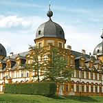 Seehof Castle was built from 1686 on as a summer residence for Bamberg's prince-bishops. The castle garden with cascade and the restored showrooms in the castle are open to visitors. The highlight is the pompous White Hall
