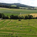 Football golf is a new sport for everyone from 4 years old to old age. Footballers don't necessarily have an advantage here. The large 18-hole course with a total course length of approx. 1,350 m is located at the foot of Vierzwei Heiligen Heiligen above Grundfeld in the middle of the beautiful Main Valley between Bad Staffelstein and Lichtenfels.