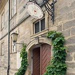 A collection of historic brewing equipment and the documentation of the production process from the malt production to the finished beer.