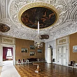 Bamberg, Neue Residenz, Kaiserappartements, Zweites Vorzimmer (R. 2.56, AF R. 11), Blick Richtung Audienzzimmer