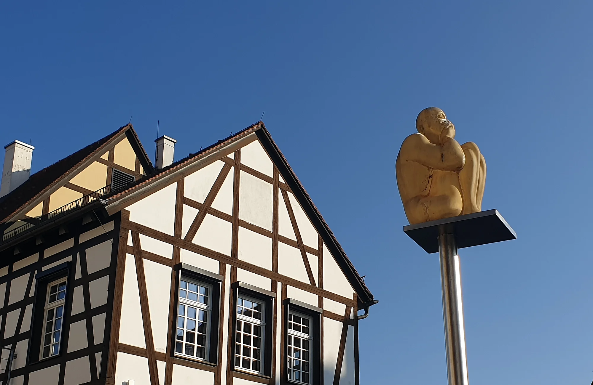 "Air-Earth" von Jaume Plensa