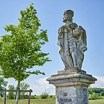Eine der Heiligenfiguren auf der Brücke bei  Grasmannsdorf