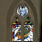 Lüpertzfenster in der Kirche St. Elisabeth Bamberg - Aussätzige, Obdachlose beherbergen