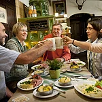 Local beer specialities and delicious Franconian food is waiting for the visitor in Bamberg's tied houses.