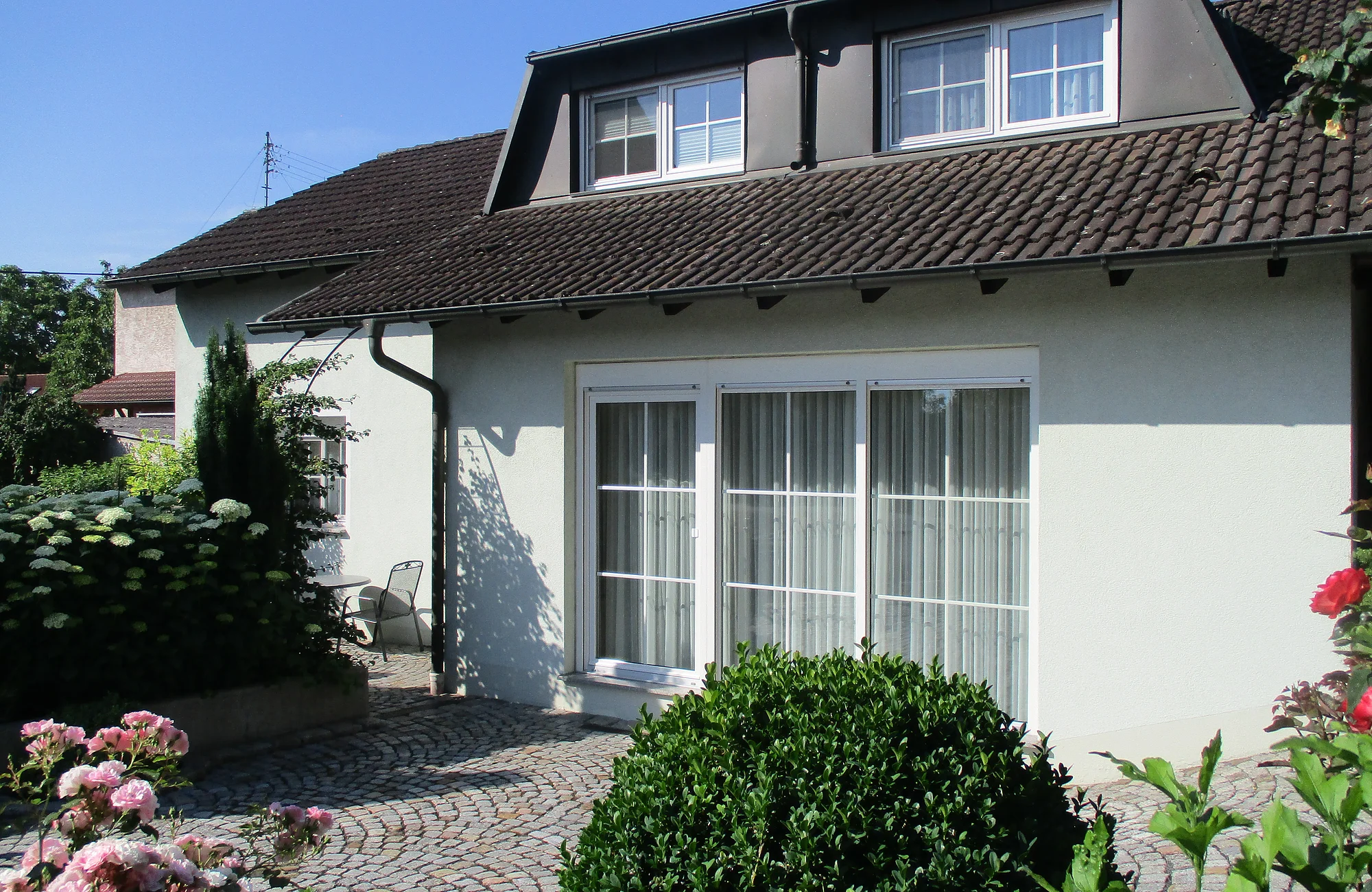 5-Sterne-Ferienhaus mit Vorgarten und Terrasse
