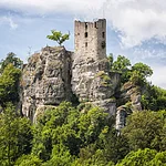 Ein Foto der Burgruine Neideck in der Fränkischen Schweiz.