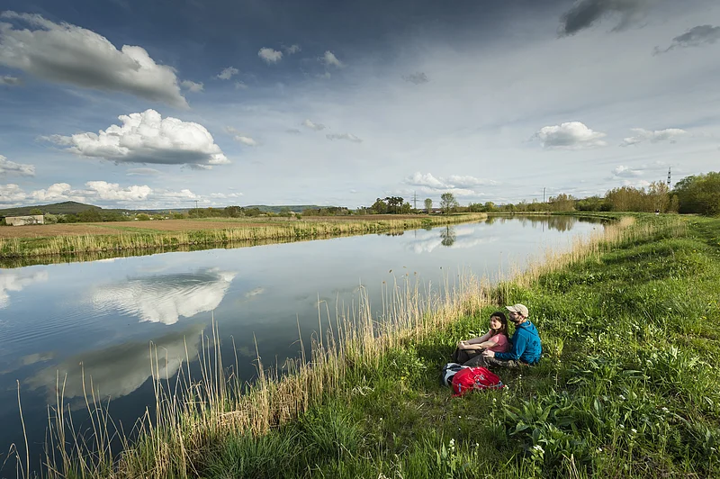 Flussparadies am Wellenal in Altendorf Der neue Karpfenweg lässt sich von Altendorf oder Hirschaid aus erwandern und ist von Bamberg aus ganz einfach mit dem Zug zu erreichen.