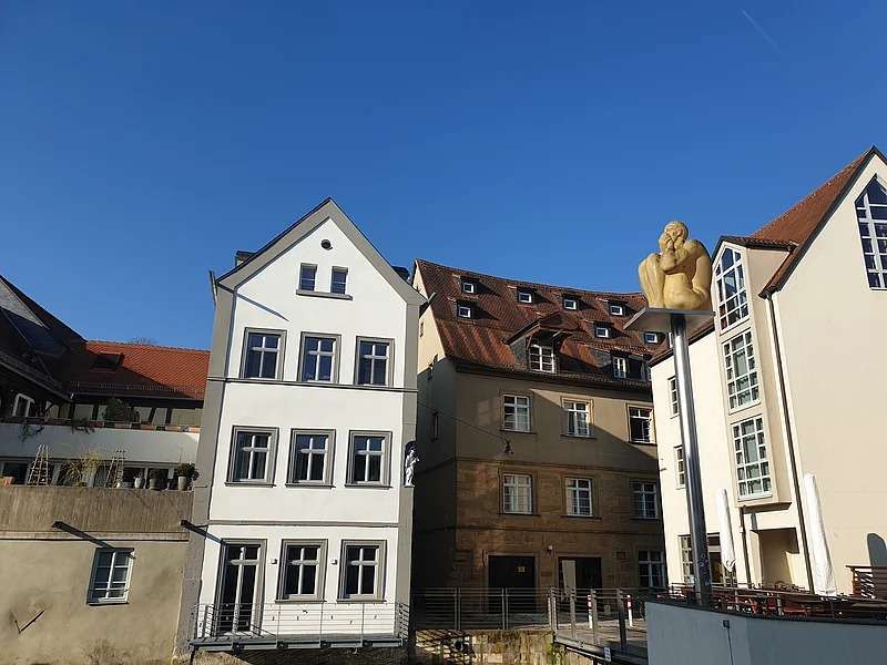 "Air-Earth" von Jaume Plensa