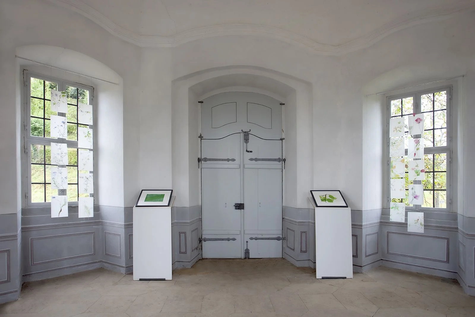 Ausstellung „Himmlisch und Irdisch“ von den Künstlerinnen Walli Bauer und Michaela Schwarzmann im Nord-Pavillon am Michaelsberg
