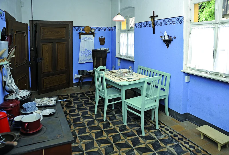 'Gärtner- und Häckermuseum' with equipment and furniture of former lifeworld and working world Equipment and furniture are exhibited in a typical house of a gardener, which delivers insight into the former lifeworld and working world.