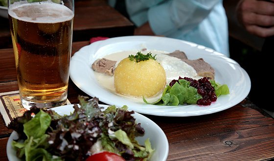 Local beer specialities and delicious Franconian food is waiting for the visitor in Bamberg's nine tied houses.